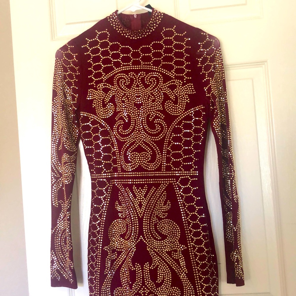 Gorgeous fancy stretchy comfortable dress by Windsor